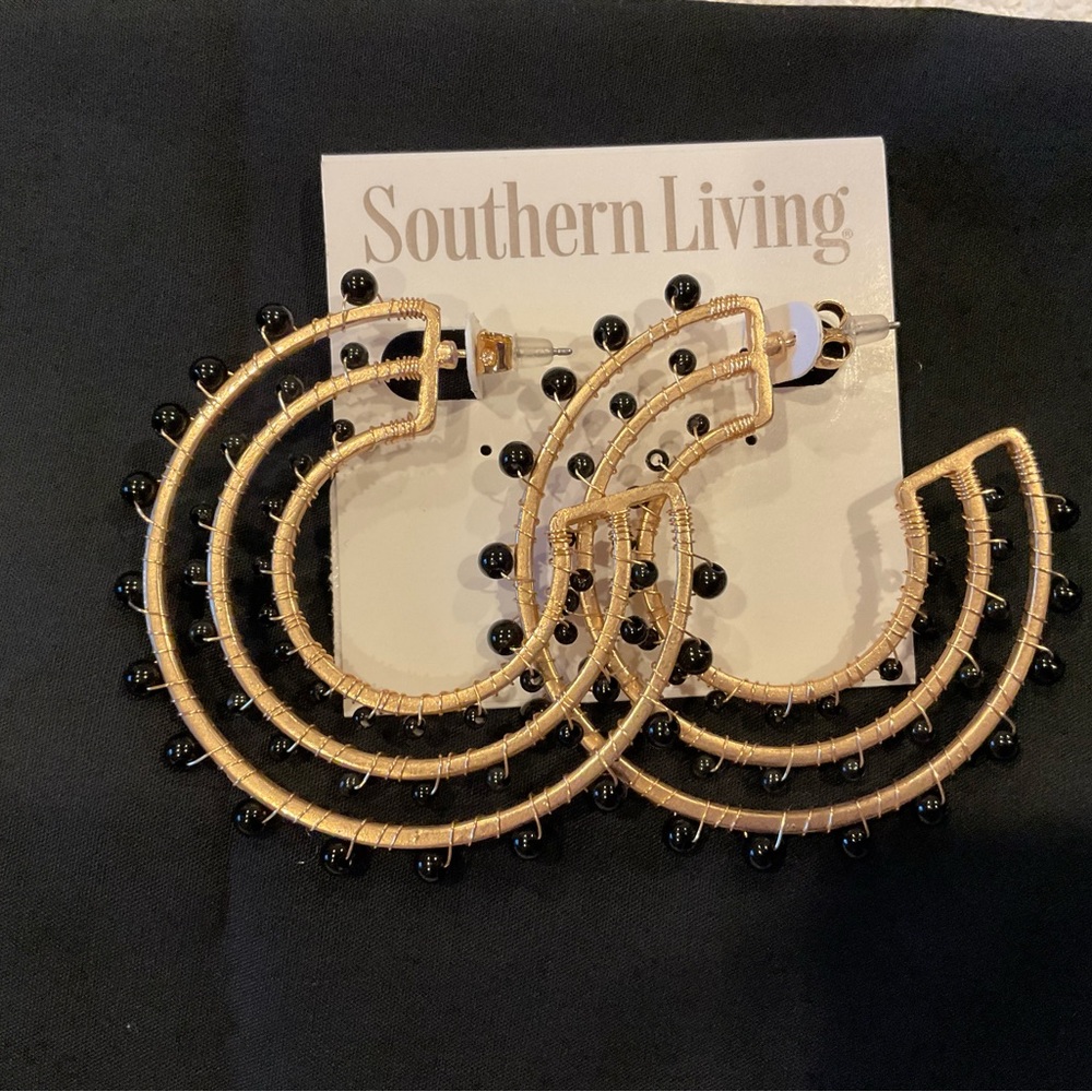 Earrings, Southern Living Black Bead/Gold tone metal triple loop, NWT